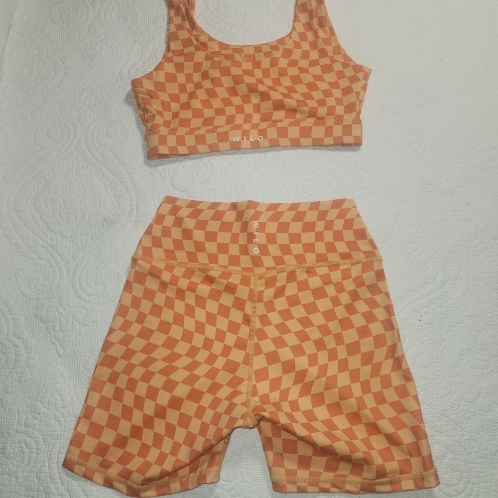 WILO Orange Checkerboard Active Top and High-Waist Bike Shorts